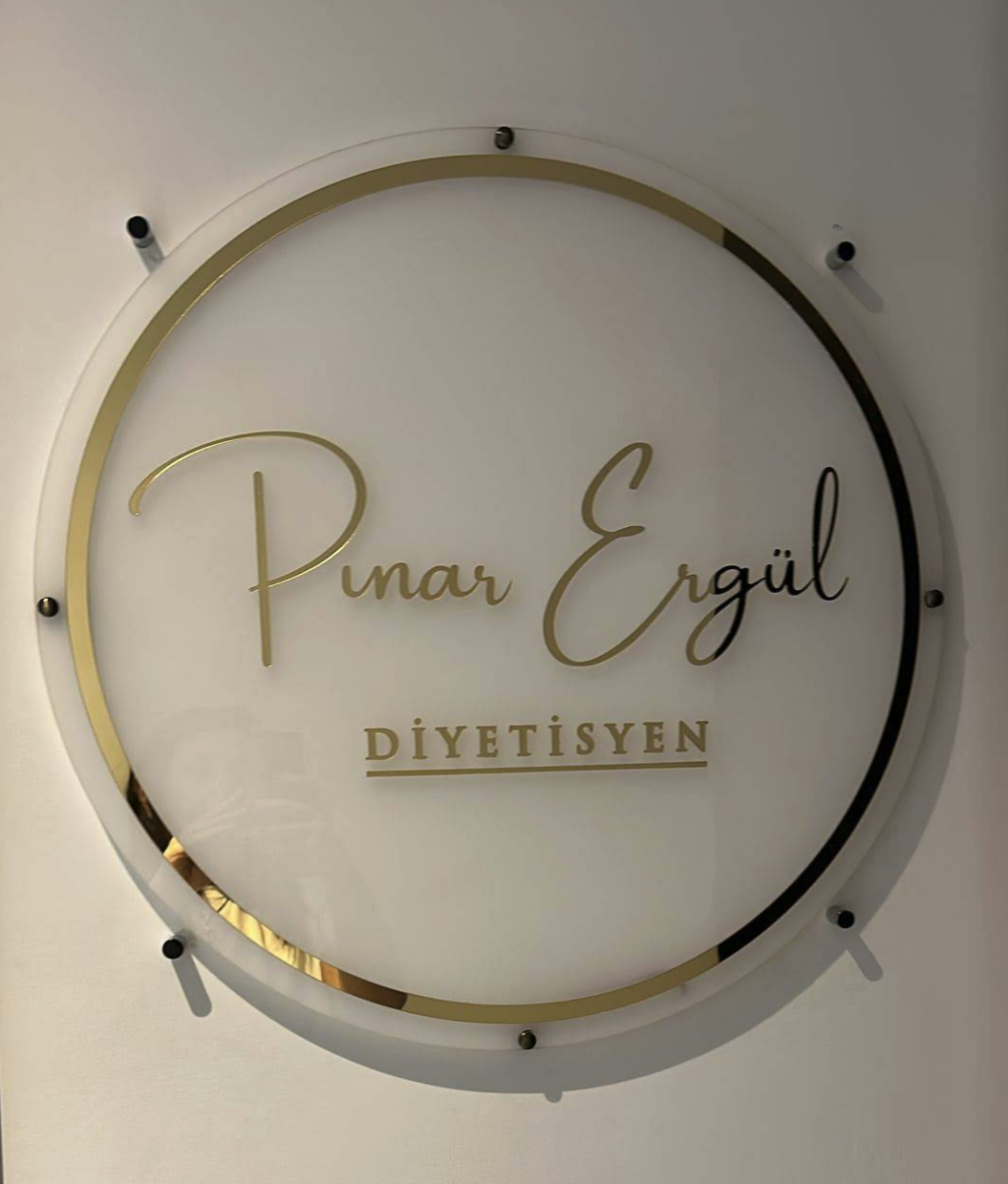 Pınar Ergül Diyetisyen Logo